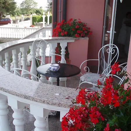 Apartments&rooms Chiara