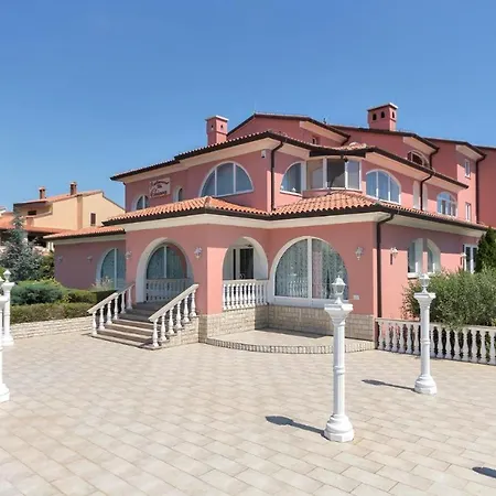Apartments&rooms Chiara 3* Krnica