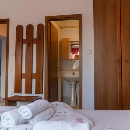 Apartments&rooms Chiara