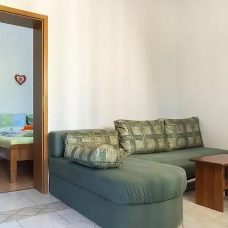 Affittacamere Apartments&rooms Chiara
