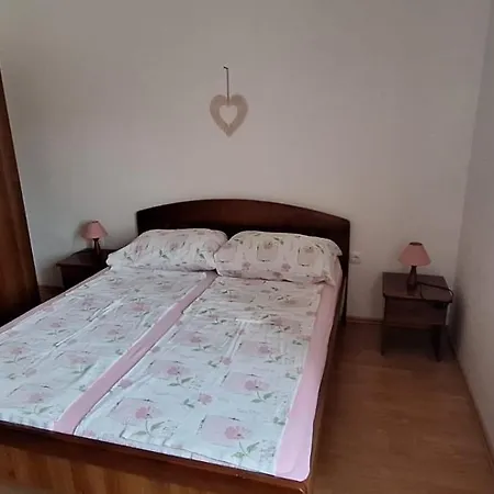 Affittacamere Apartments&rooms Chiara